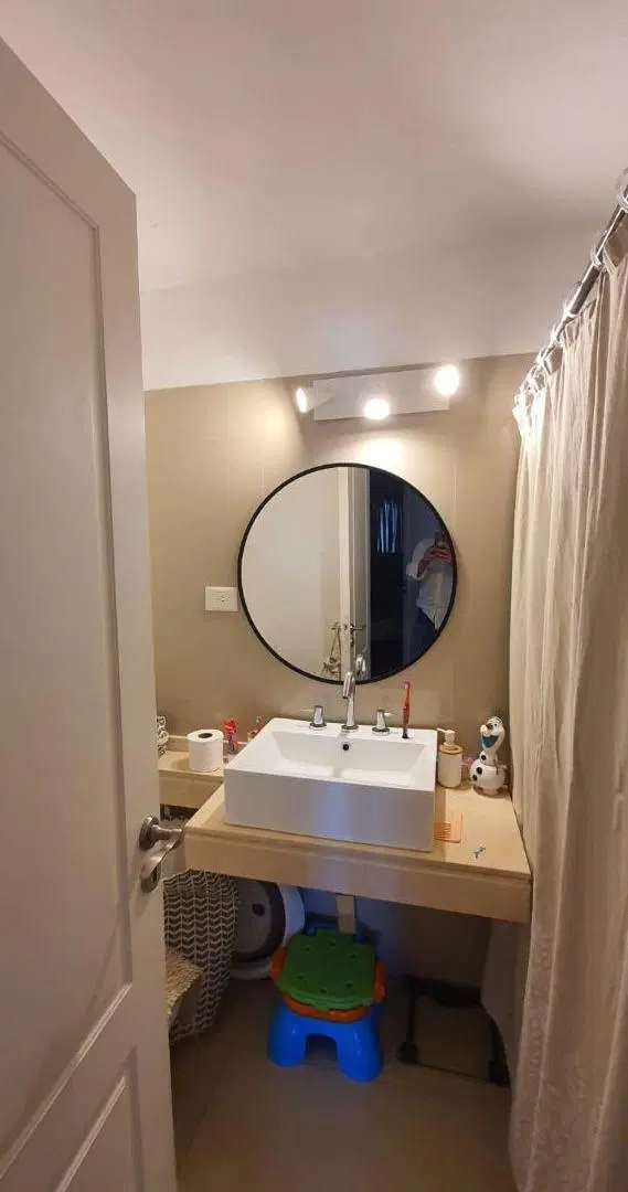 Lindísimo departamento de 4 ambientes sobre Av. del Libertador con vistas al Río. 1