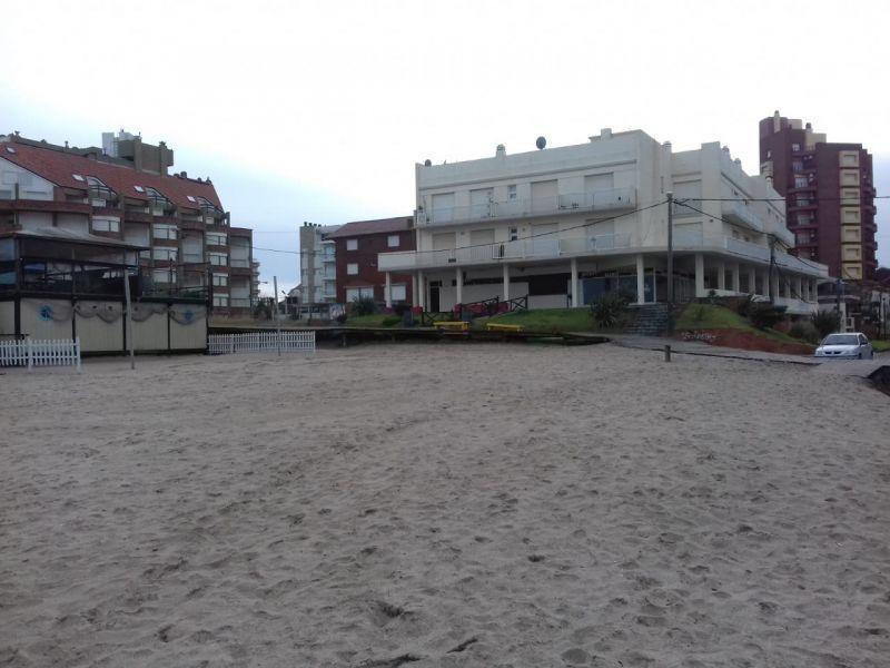 Foto de Monoambiente frente al mar con vista abierta., imagen 2