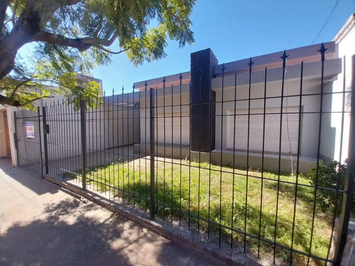 Casa venta Rosedal 3 dor y departamento zona Ruta 20 5