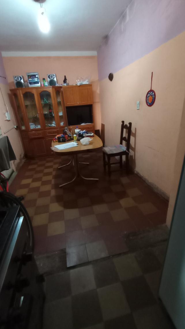 Vendo Casa con Gge Doble en Barrio Alberdi 4