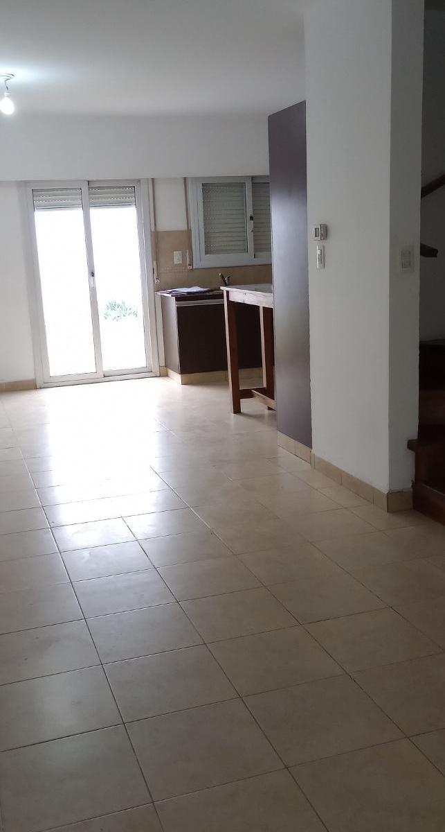 Vendo Duplex en Zona Tiro Federal 1