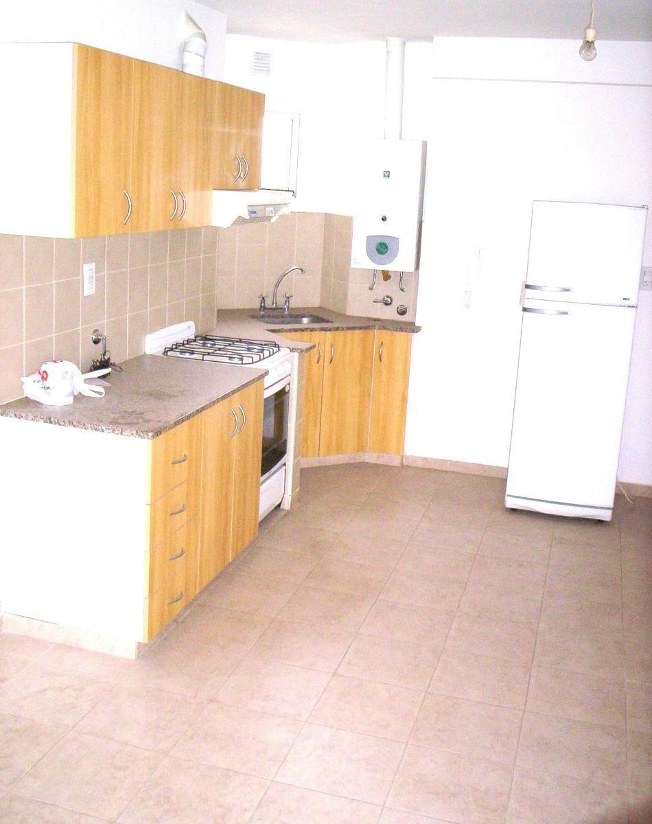 Vendo Depto de Dos Dor en Fotheringham 700 5