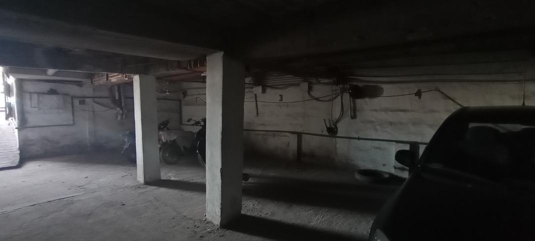 Vendo Cocheras Para Varios Autos o Motos 2