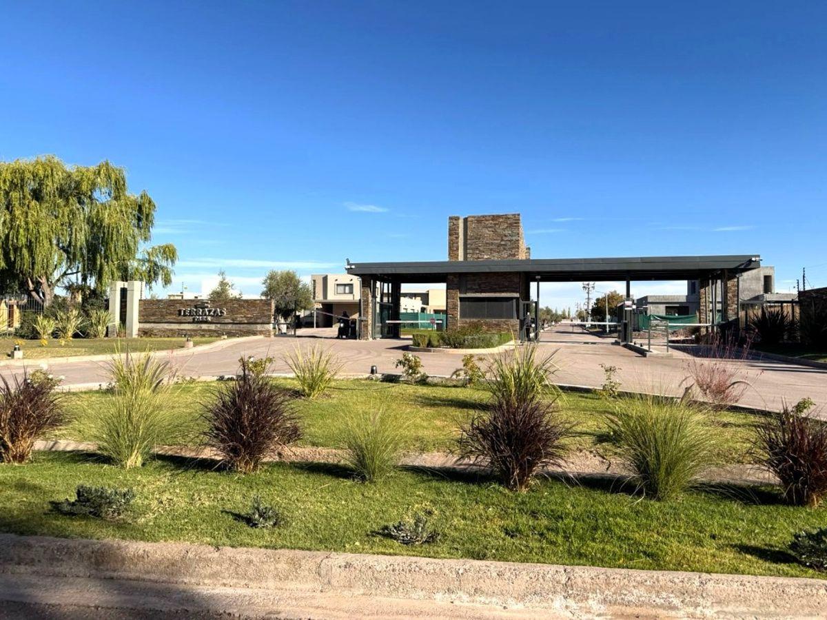 Foto de TERRENO EN VENTA - TERRAZAS PARK MAIPU, imagen 3