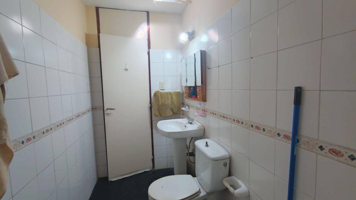 Foto de CASA DE 4 DORMITORIOS | Godoy Cruz, imagen 2