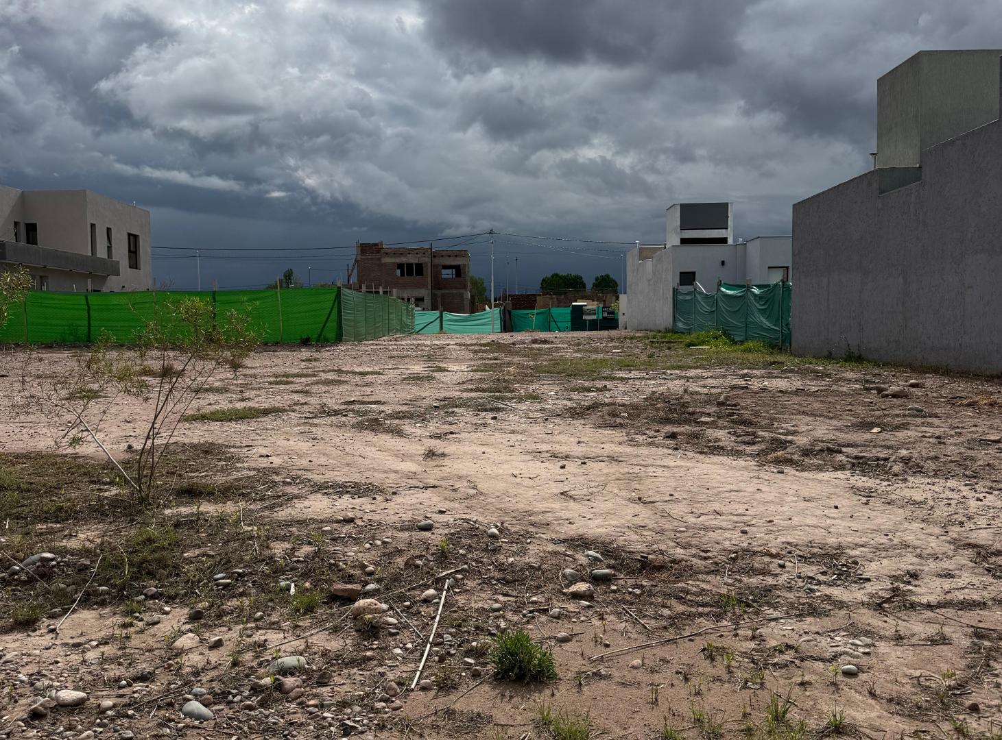Foto de LOTE DE 300 M² CENTRAL CON FRENTE ESTE EN BARRIO PRIVADO LA QUEBRADA, imagen 5