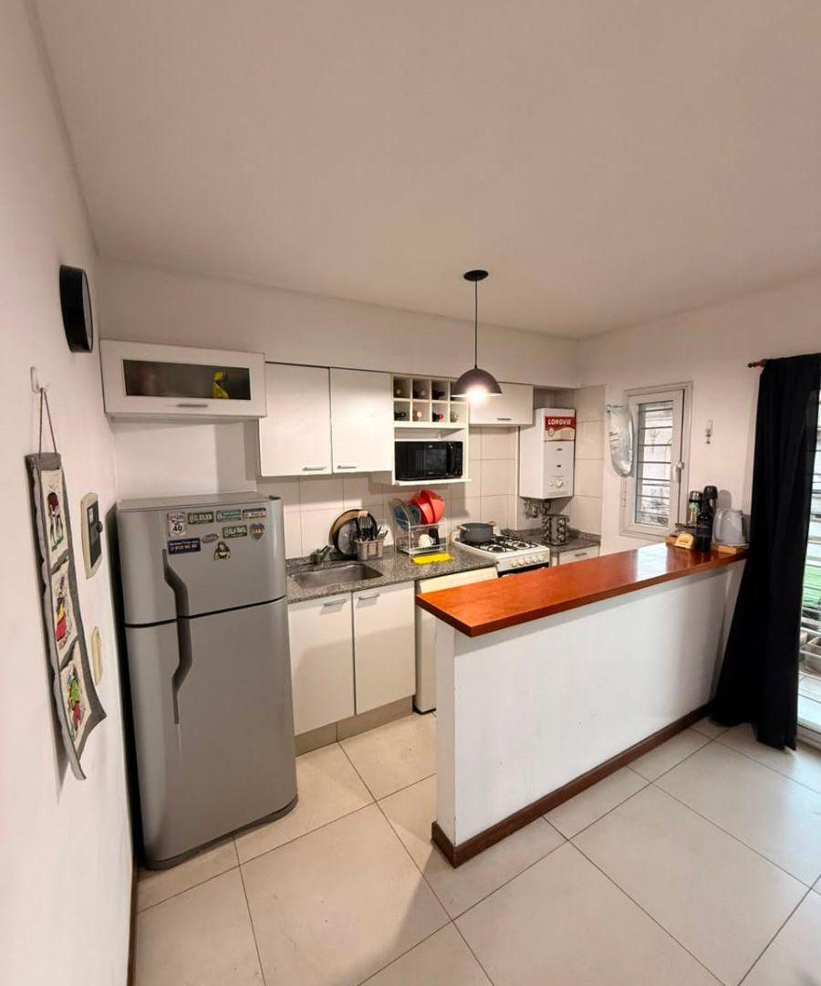 Foto de Departamento de 1 dormitorio con balcón al frente | Santa Fe 2300, imagen 1