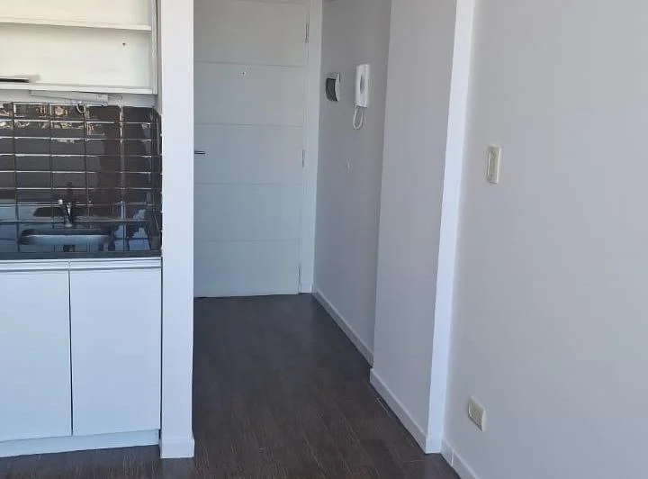 Monoambiente con Balcon tza como a estrenar 1