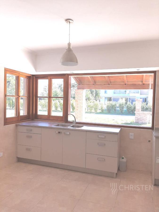 Foto de VENTA CASA EN 2 LOTES SOBRE LA CANCHA DE GOLF, imagen 4