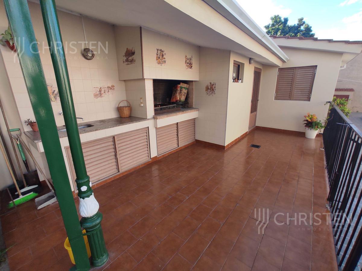 Foto de Venta Casa 3 habitaciones patio galería asador y cochera pasante Maria, imagen 4