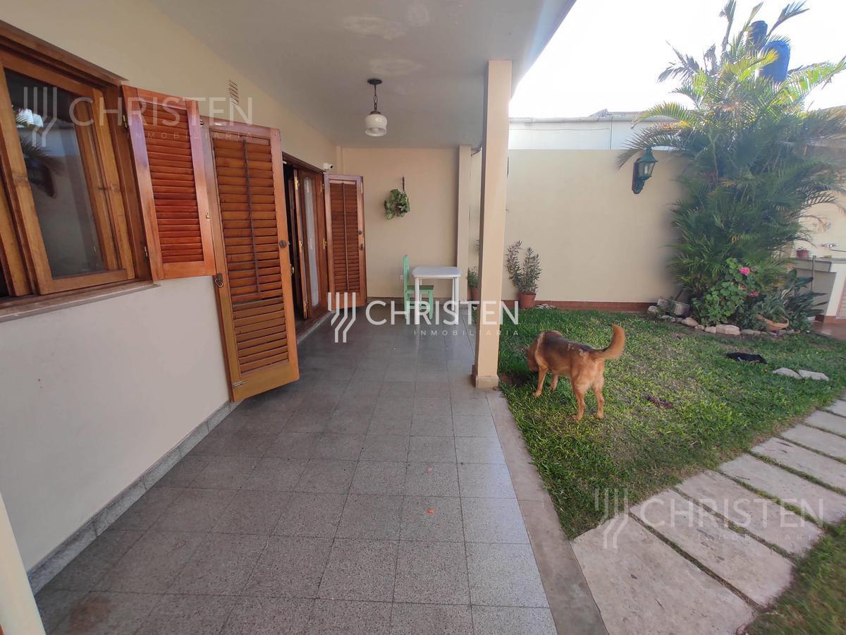 Foto de Venta Casa 3 habitaciones patio galería asador y cochera pasante Maria, imagen 3
