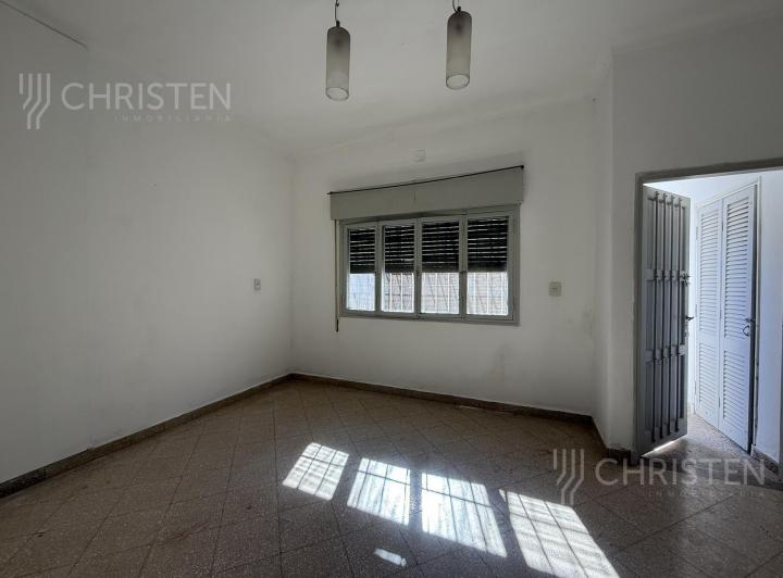 Casa - Oficina en  ALQUILER 3