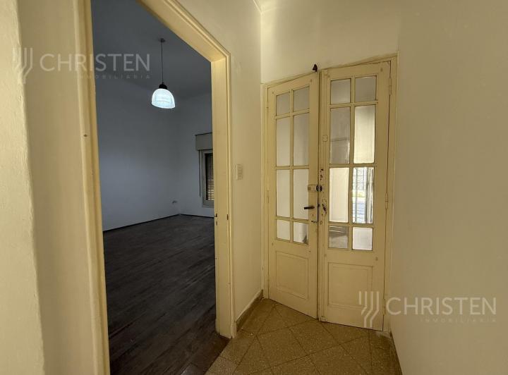 Casa - Oficina en  ALQUILER 2