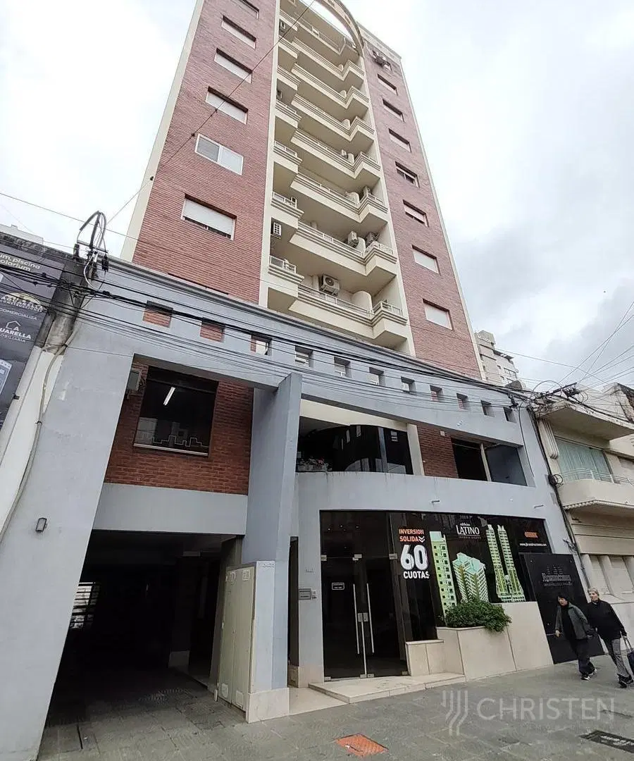 Departamento de un dormitorio zona Boulevard Pellegrini 1