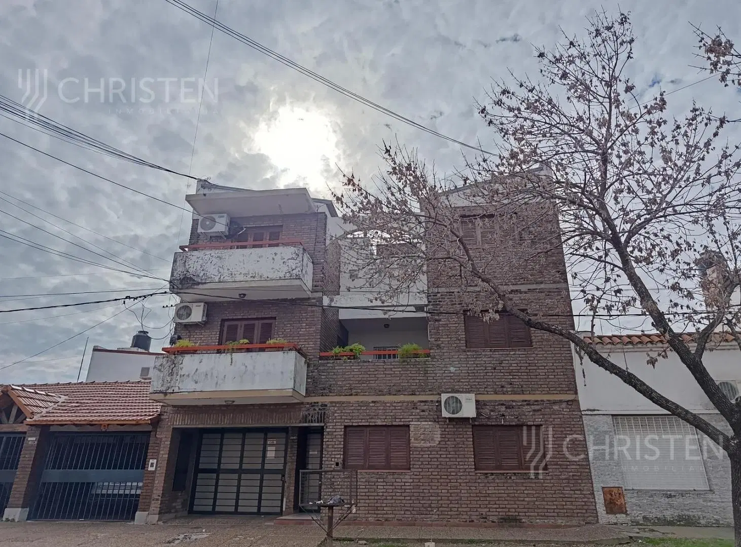 Departamento con cochera EN ALQUIER 1