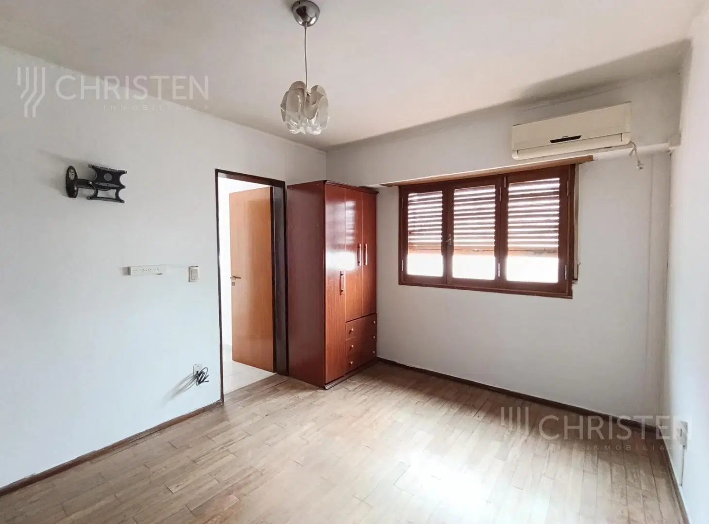 Departamento con cochera EN ALQUIER 4
