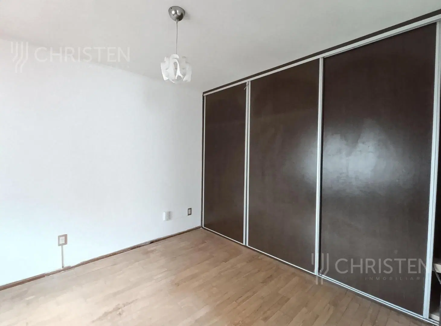 Departamento con cochera EN ALQUIER 8