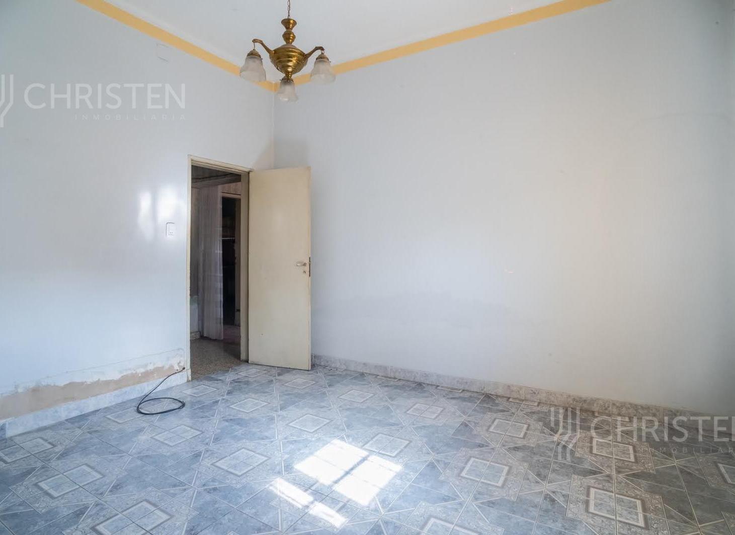 Foto de Casa en venta con dos unidades de vivienda. A metros de Av. Facundo, imagen 4