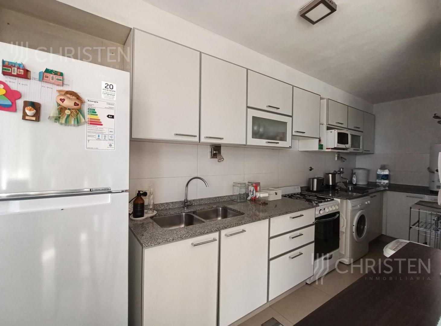 Foto de Gran Departamento con Cochera EN ALQUILER, imagen 2
