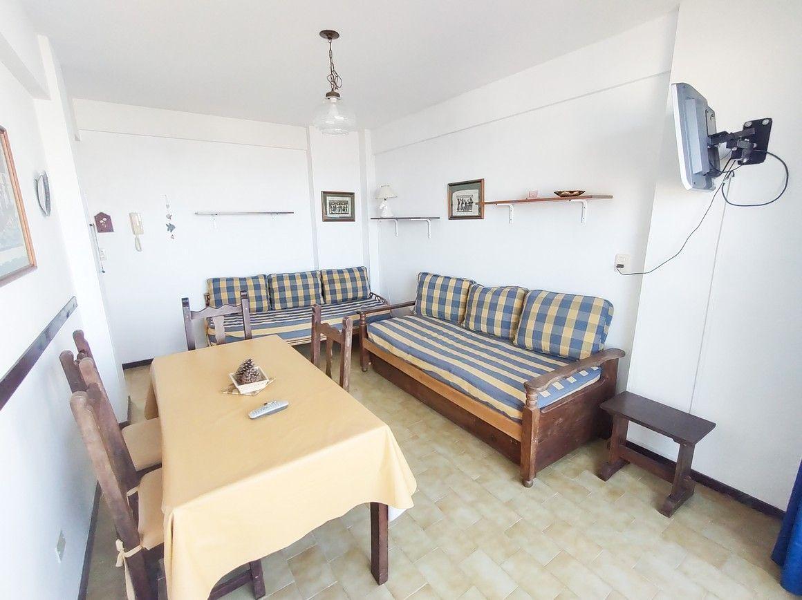 2 Ambientes con Vista Al Mar 4