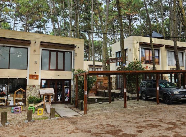 COMPLEJO COMERCIAL - MULTIFAMILIAR EN MAR DE LAS PAMPAS 3