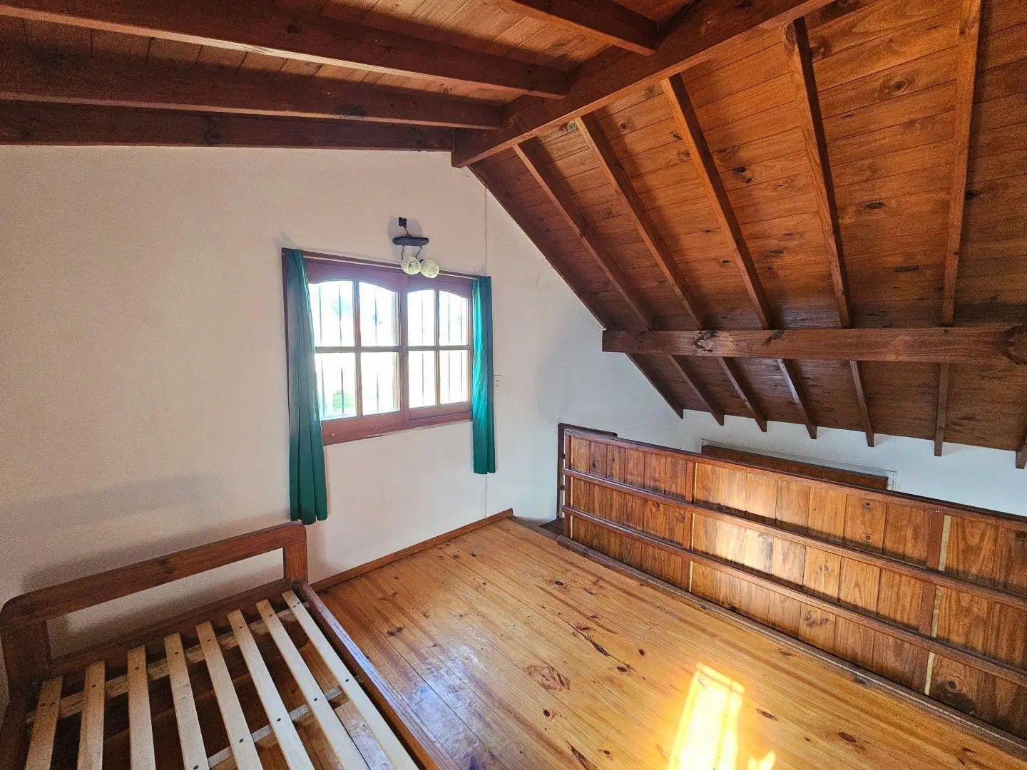 Duplex con patio y gas natural en muy linda zona 3