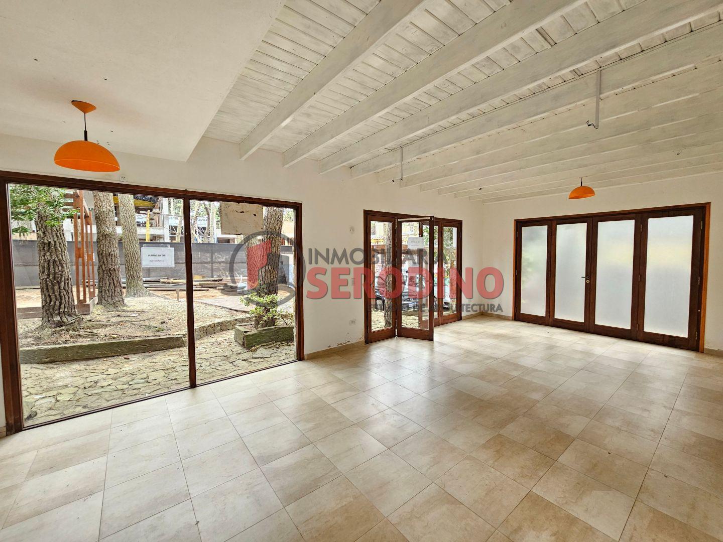 Foto de LOCAL COMERCIAL EN PLENO CENTRO DE MAR DE LAS PAMPAS, imagen 5