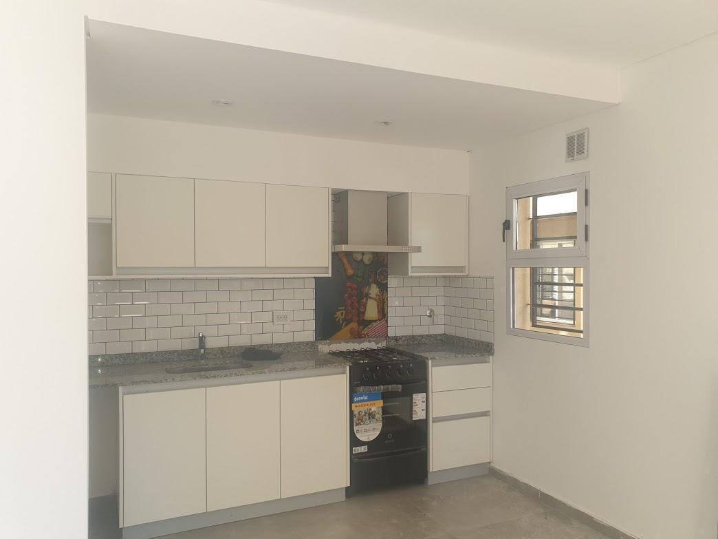 Foto de HERMOSO DUPLEX A ESTRENAR CON MATERIALES DE EXCELENCIA, imagen 2