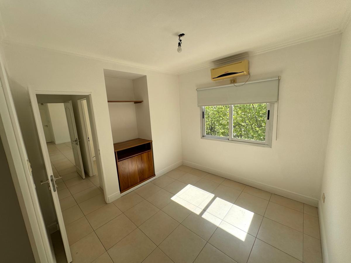 Foto de HERMOSO Y LUMINOSO DEPARTAMENTO EN VENTA!, imagen 4