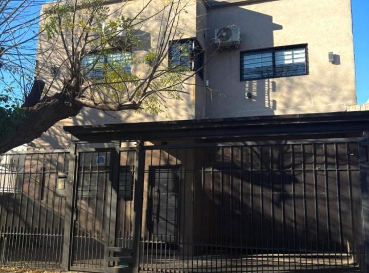 Hermosa casa reciclada a nuevo