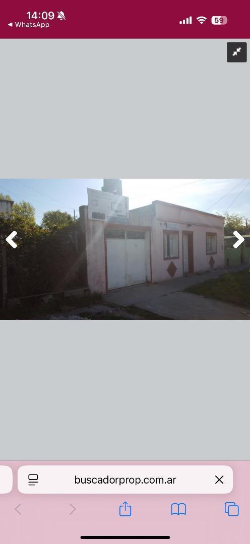 Casa en venta José Mármol apta a crédito