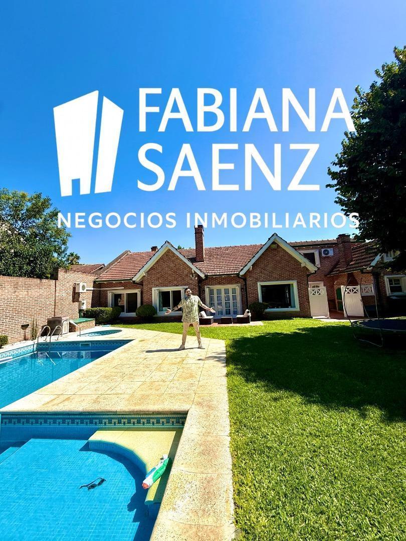 Foto de Imponente casa de categoría en venta Monte Grande, imagen 1