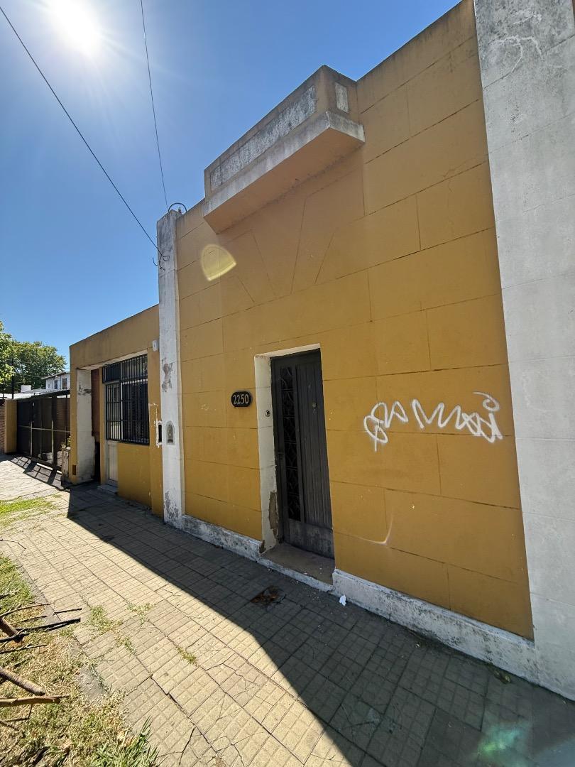 Casa a Reciclar en la mejor zona de José mármol