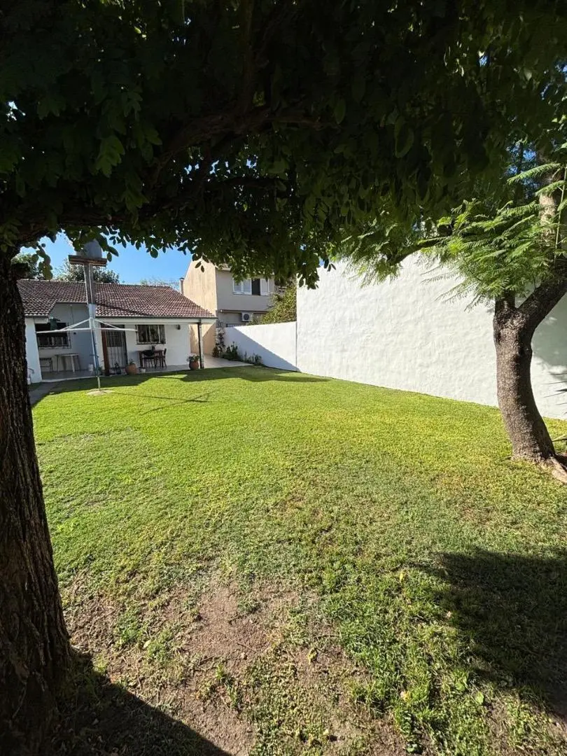 Casa en venta de 4 ambientes excelente ubicación 5
