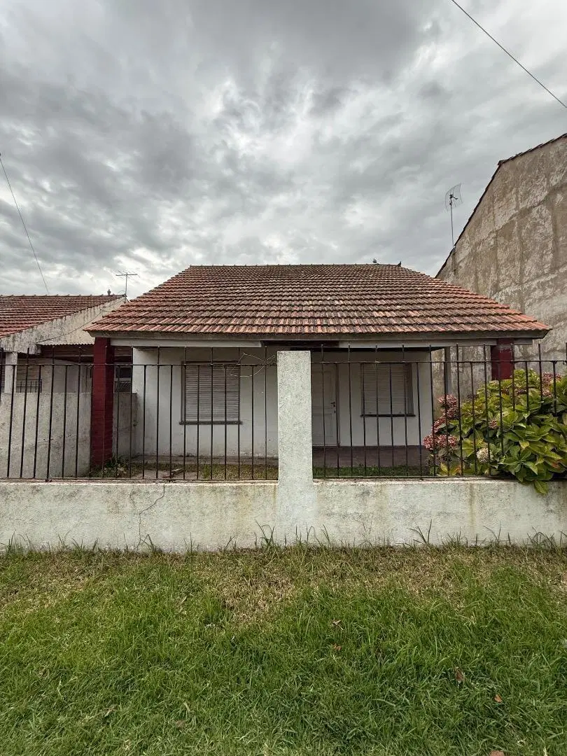 Casa en venta con importante lote de 350 MTS Mar del Plata 4