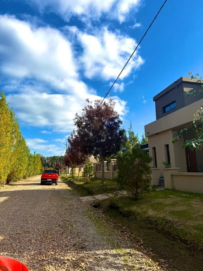 Lote / terreno en venta en barrio semicerrado estilo campo 5
