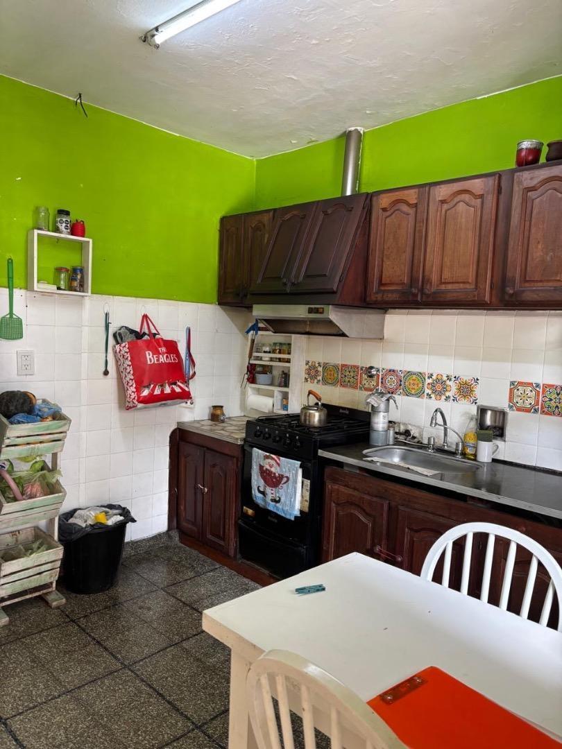 Casa en venta en José Mármol en José Mármol