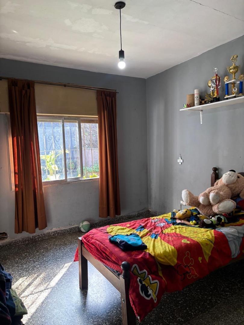 Casa en venta en José Mármol en José Mármol