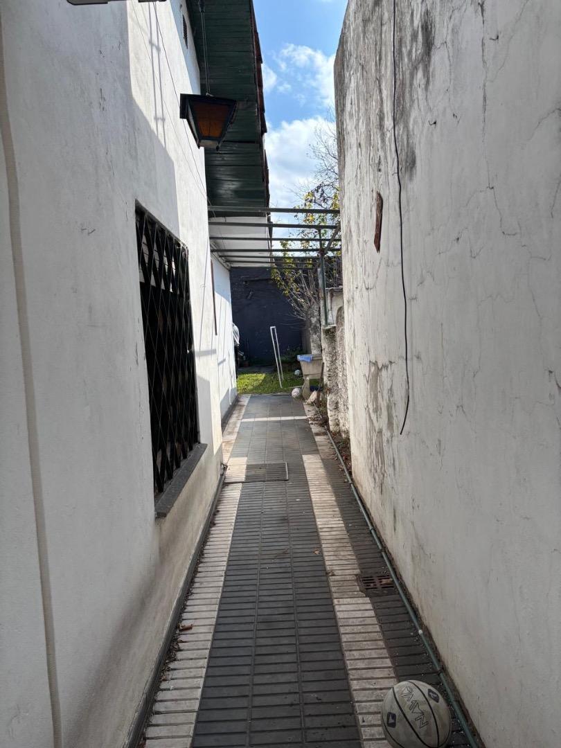 Casa en venta en José Mármol en José Mármol