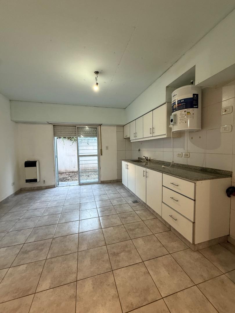 Foto de Departamento amplio 3 ambientes con jardín en Monte Grande, imagen 3