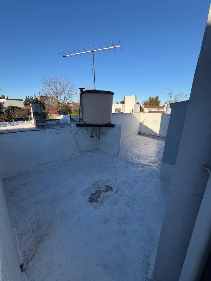 Foto de Monoambiente en alquiler en Adrogué sin expensas, imagen 4