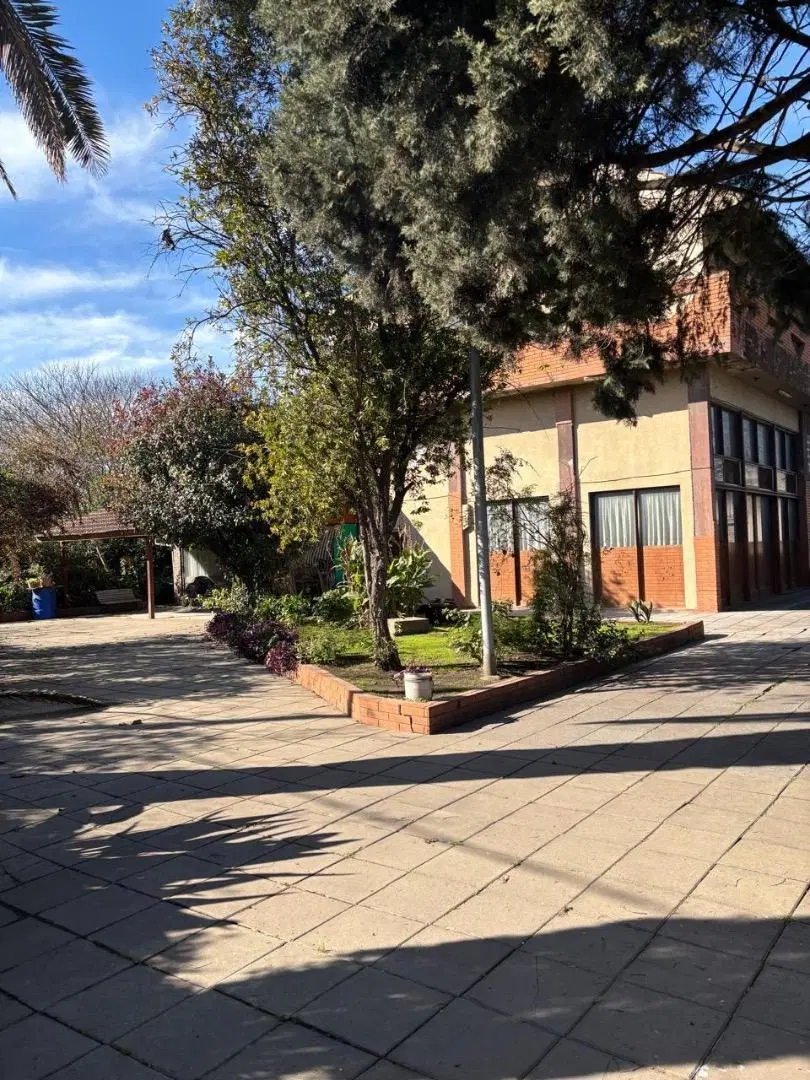 Fracción comercial en venta en Av Monteverde Burzaco 4