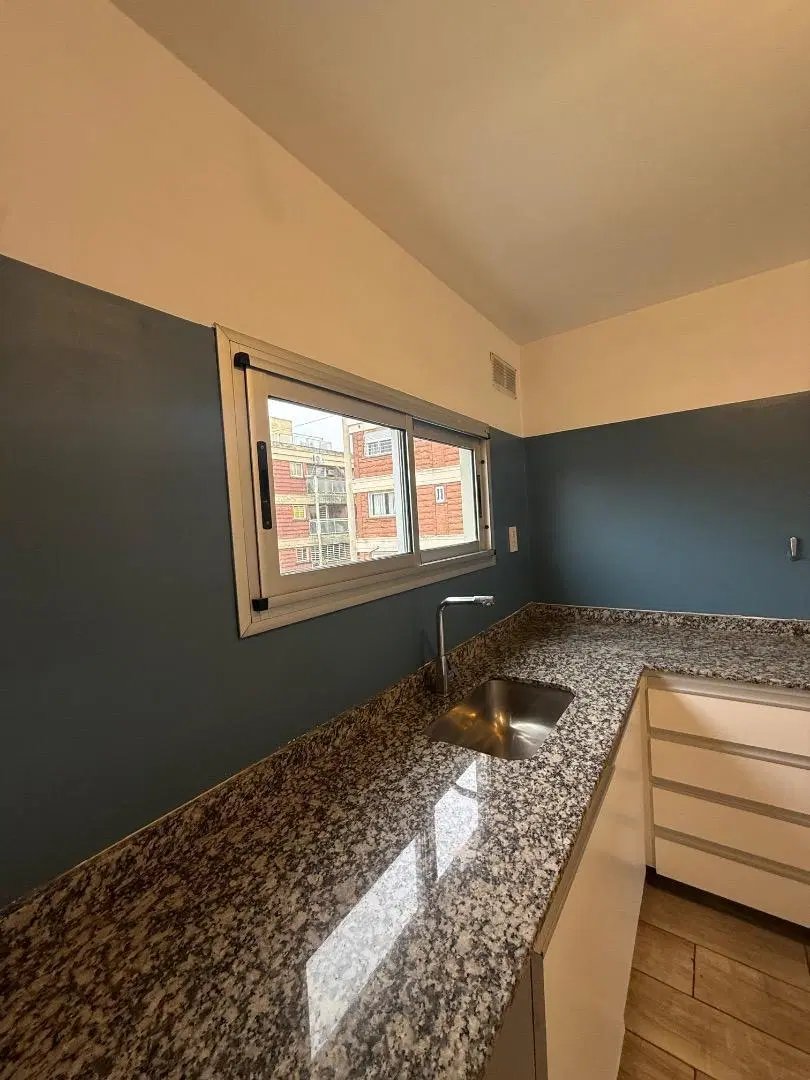 Departamento en alquiler dos ambientes en Adrogué 2