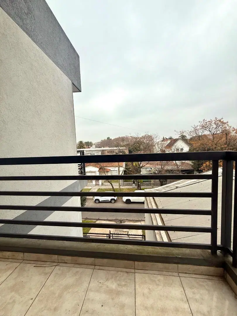 Departamento en alquiler dos ambientes con cochera 4