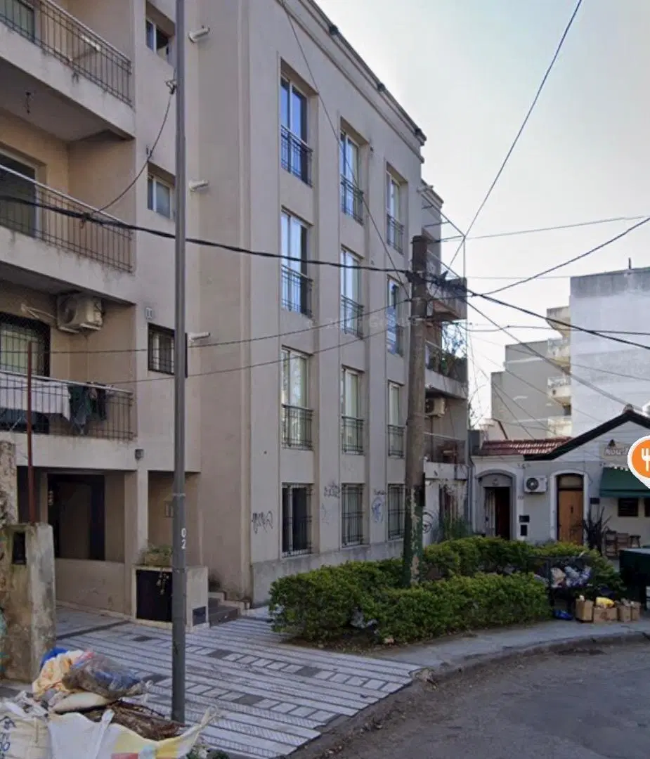 Departamento en alquiler en excelente zona de Adrogue 3