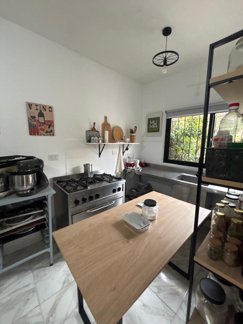 Foto de Casa en venta en Monte Grande – Ideal para dos familias, imagen 3