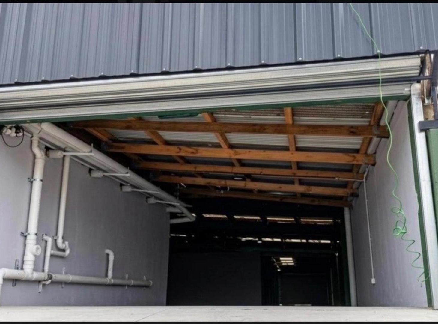 Foto de Galpón en venta de amplias dimensiones en Adrogué, imagen 5
