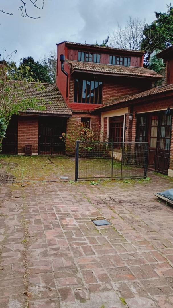 Foto de CASA DE 4 AMBIENTES EN VENTA – PARQUE CAMET, imagen 3