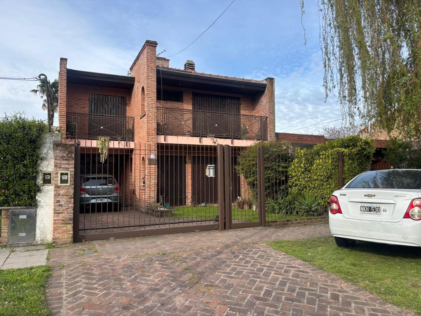 Foto de Casa en venta en José mármol 4 ambientes apta a crédito, imagen 1