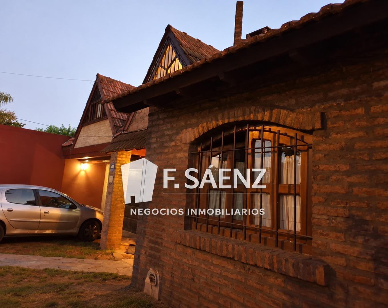 Foto de Casa en venta en Monte Grande con jardín y pileta, imagen 2